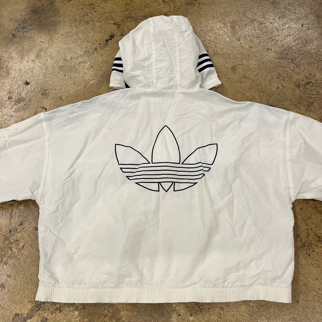 아디다스 크롭 바람막이  상품이미지4