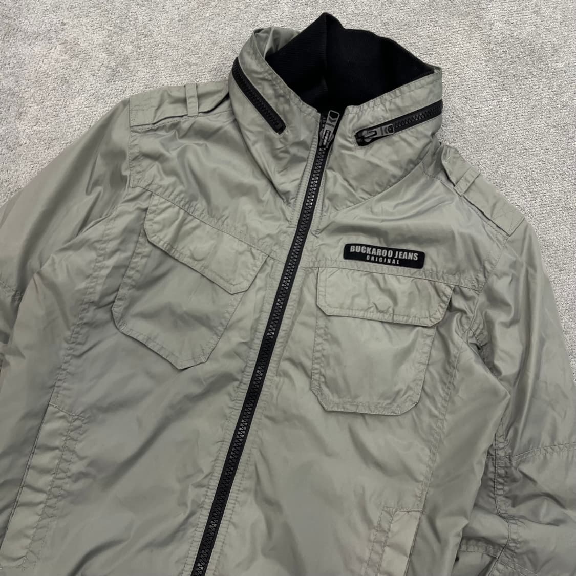 L 버커루 나일론 하이넥 바람막이 자켓 상품이미지2