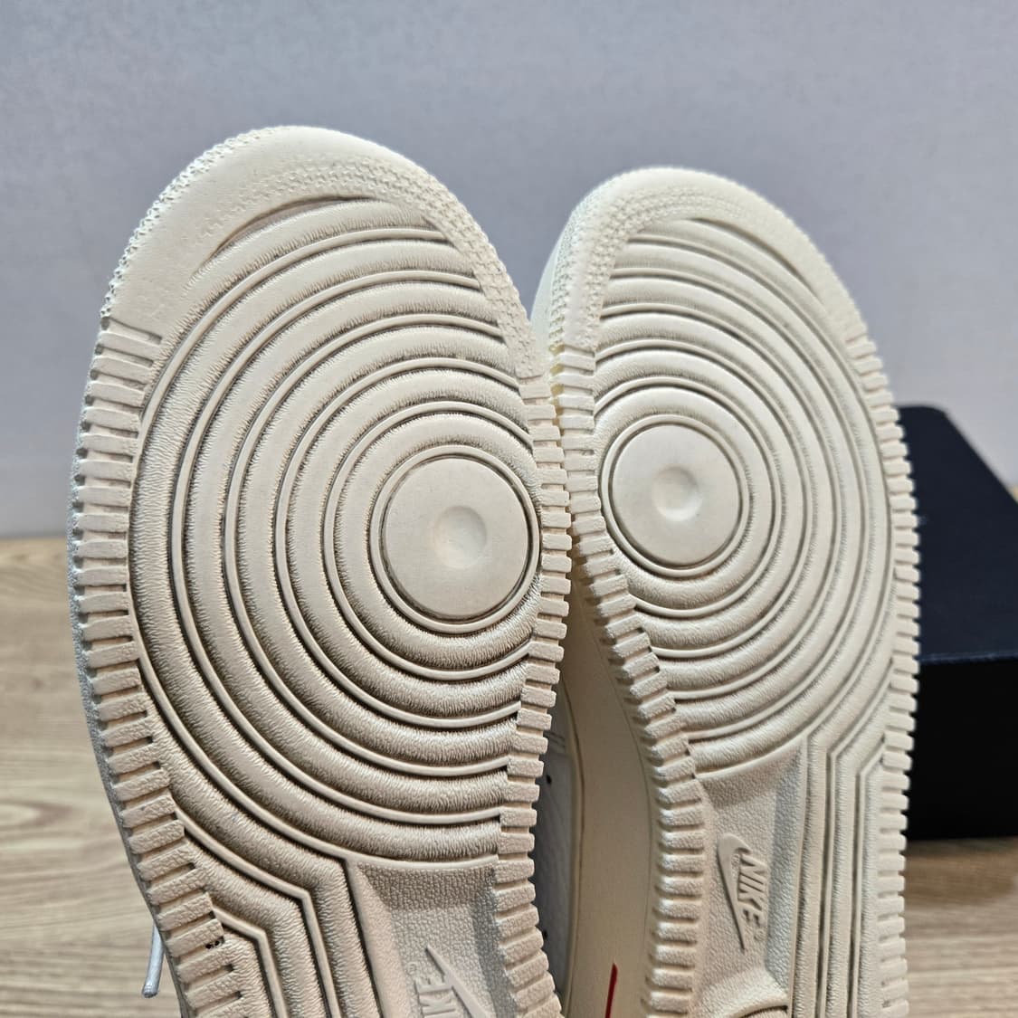 270 나이키 에어포스1 로우 빈티지 화이트 블루 상품이미지8