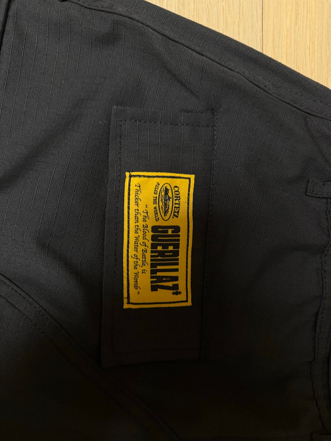 (상태 좋음 M) 코르테이즈 게릴라즈 카고 팬츠 블랙 상품이미지4