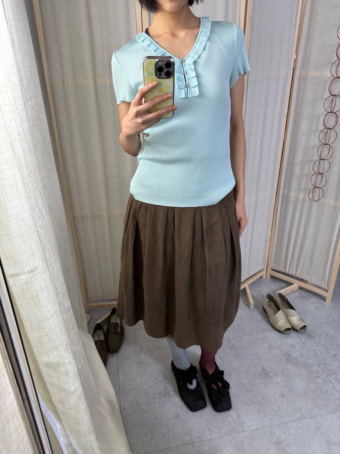 Two:c 벨루어 개더 미디스커트 상품이미지1