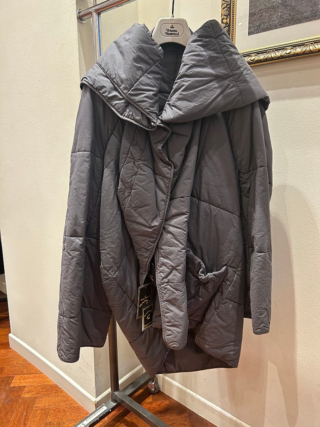 비비안웨스트우드 언발패딩 상품이미지3