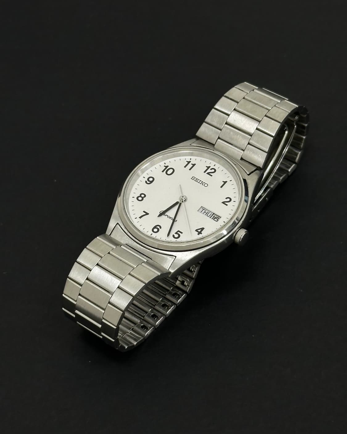 세이코 크로노스 라운드 쿼츠 시계 상품이미지3