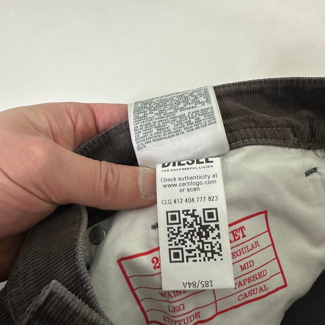 L 32 디젤인더스트리 슬림레귤러핏 녹워시드 코듀로이팬츠 상품이미지6