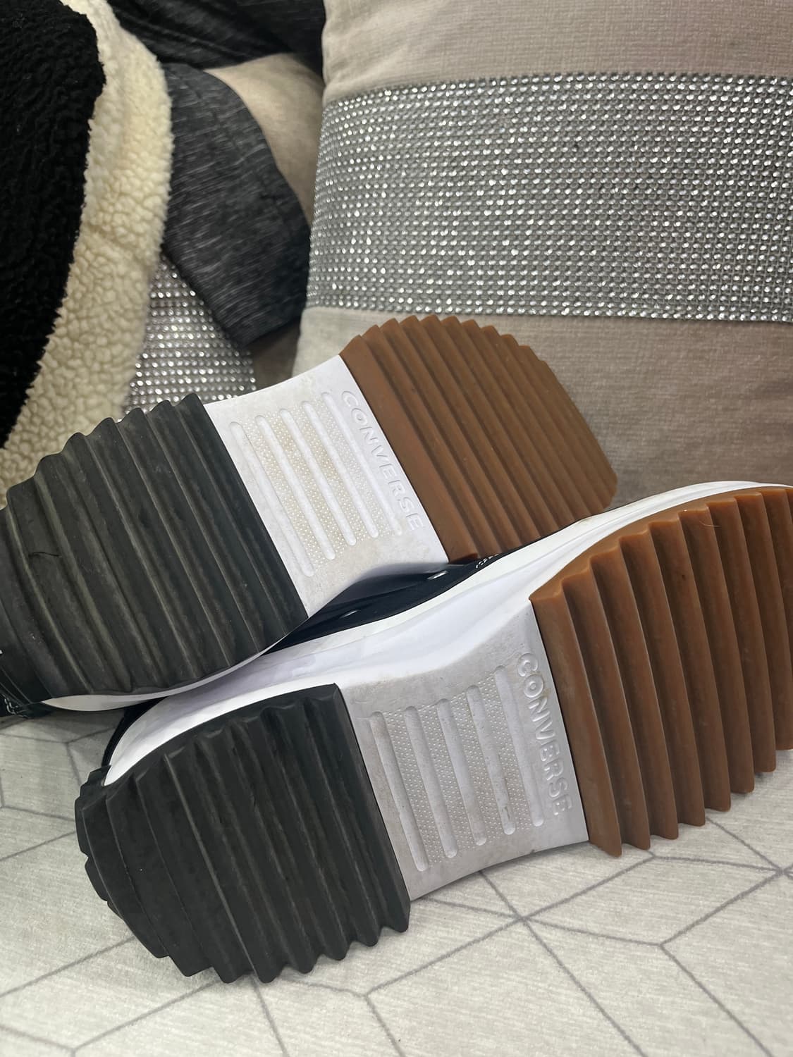 컨버스 런스타 하이크 블랙 운동화 상품이미지5