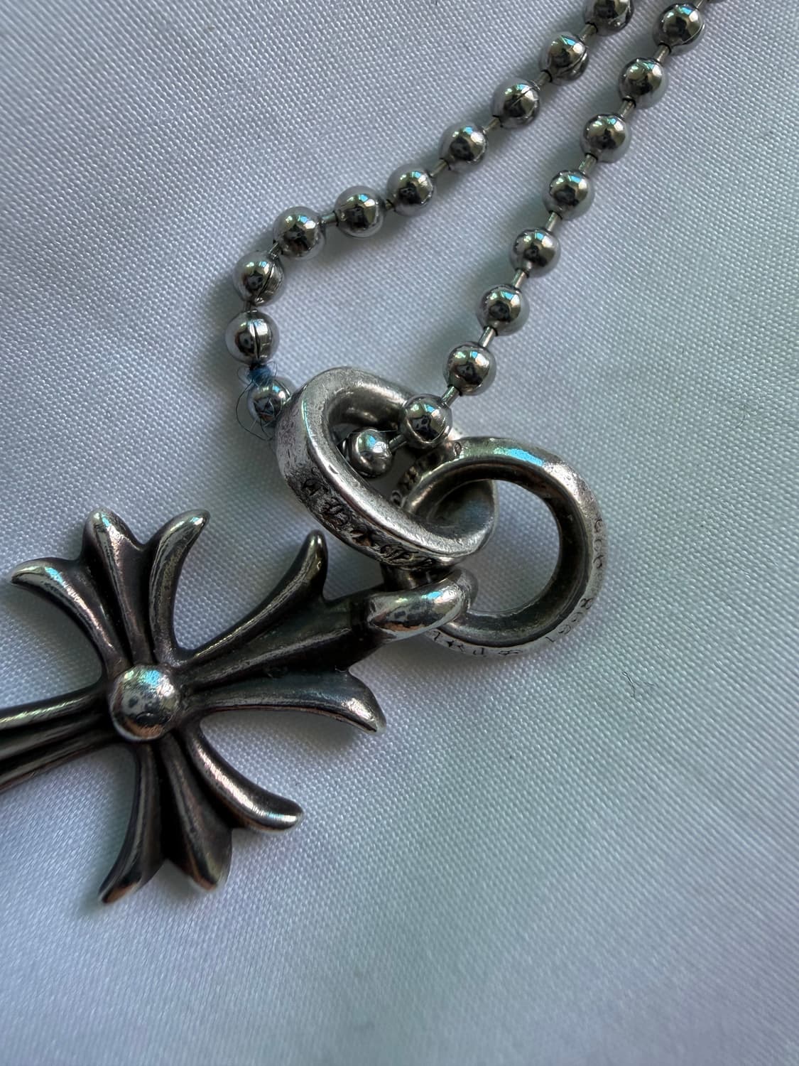 크롬하츠 타이니크로스 1p 파베다이아 펜던트 목걸이  상품이미지4