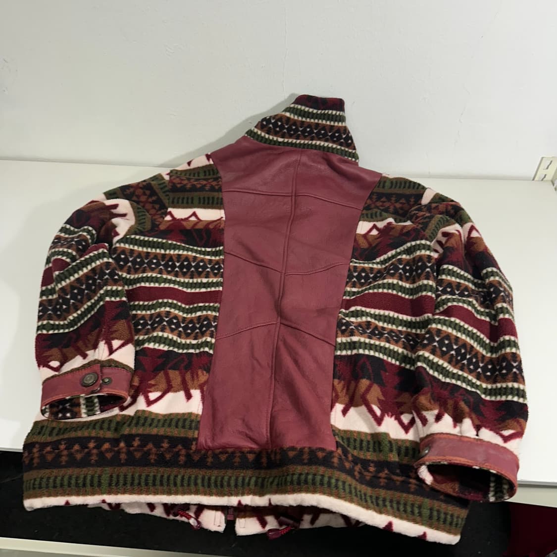 100 MADE IN NEWZEALAND 가죽배색 에스닉 후리스자켓 상품이미지5