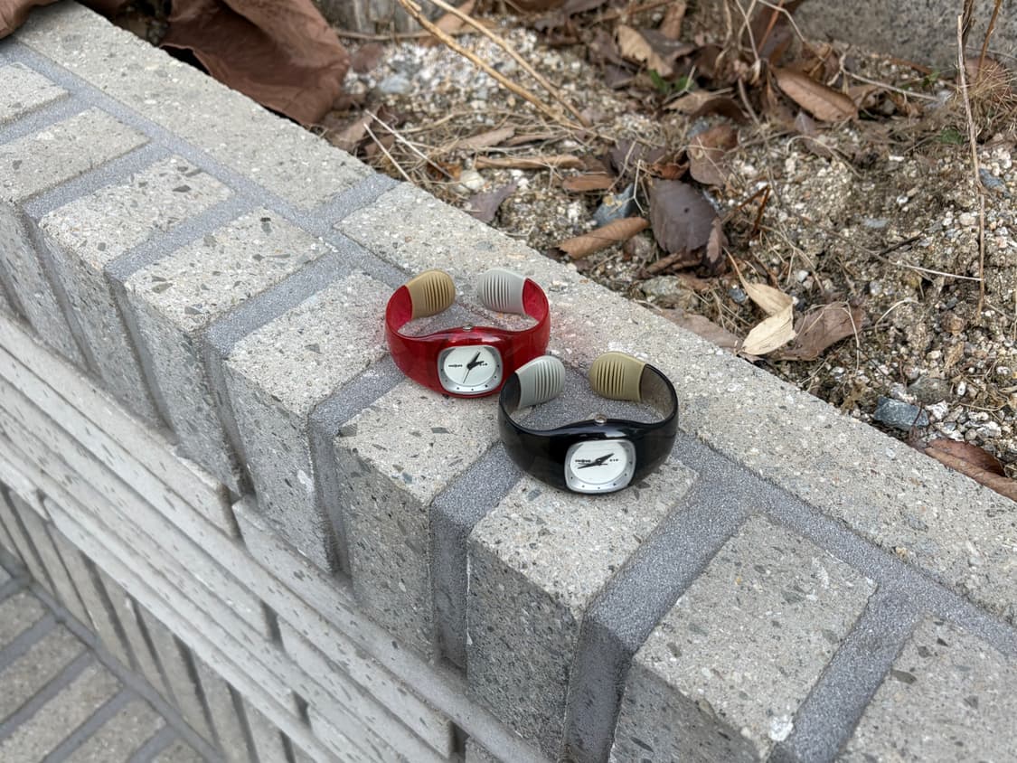 vintage bangle watch (red)  상품이미지1