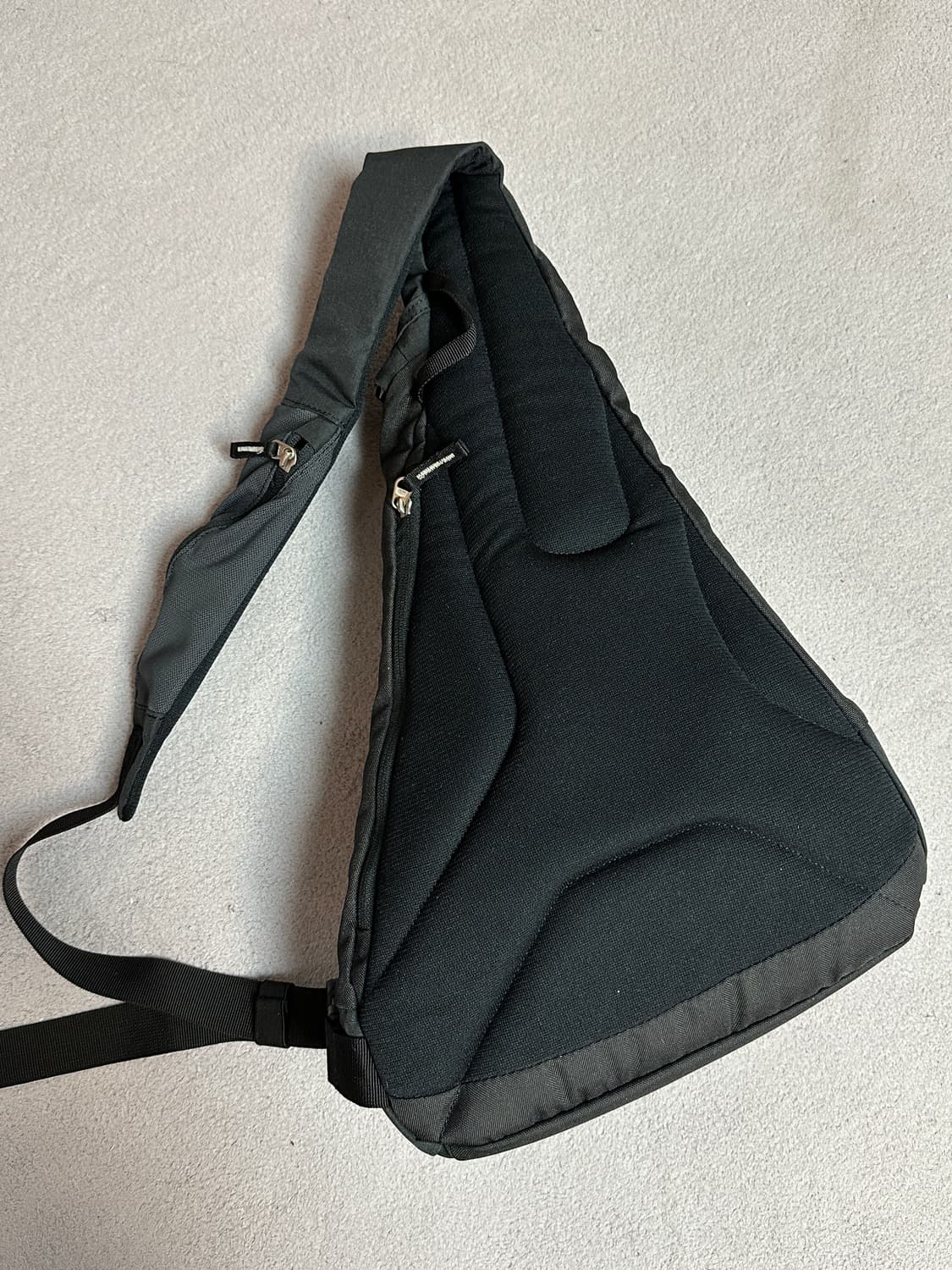 도이터 토미 슬링백 상품이미지2