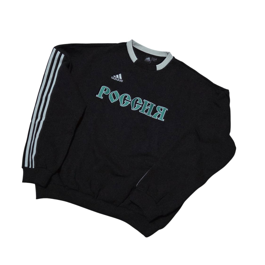 [L] 아디다스 x 고샤 루브친스키 맨투맨 상품이미지2