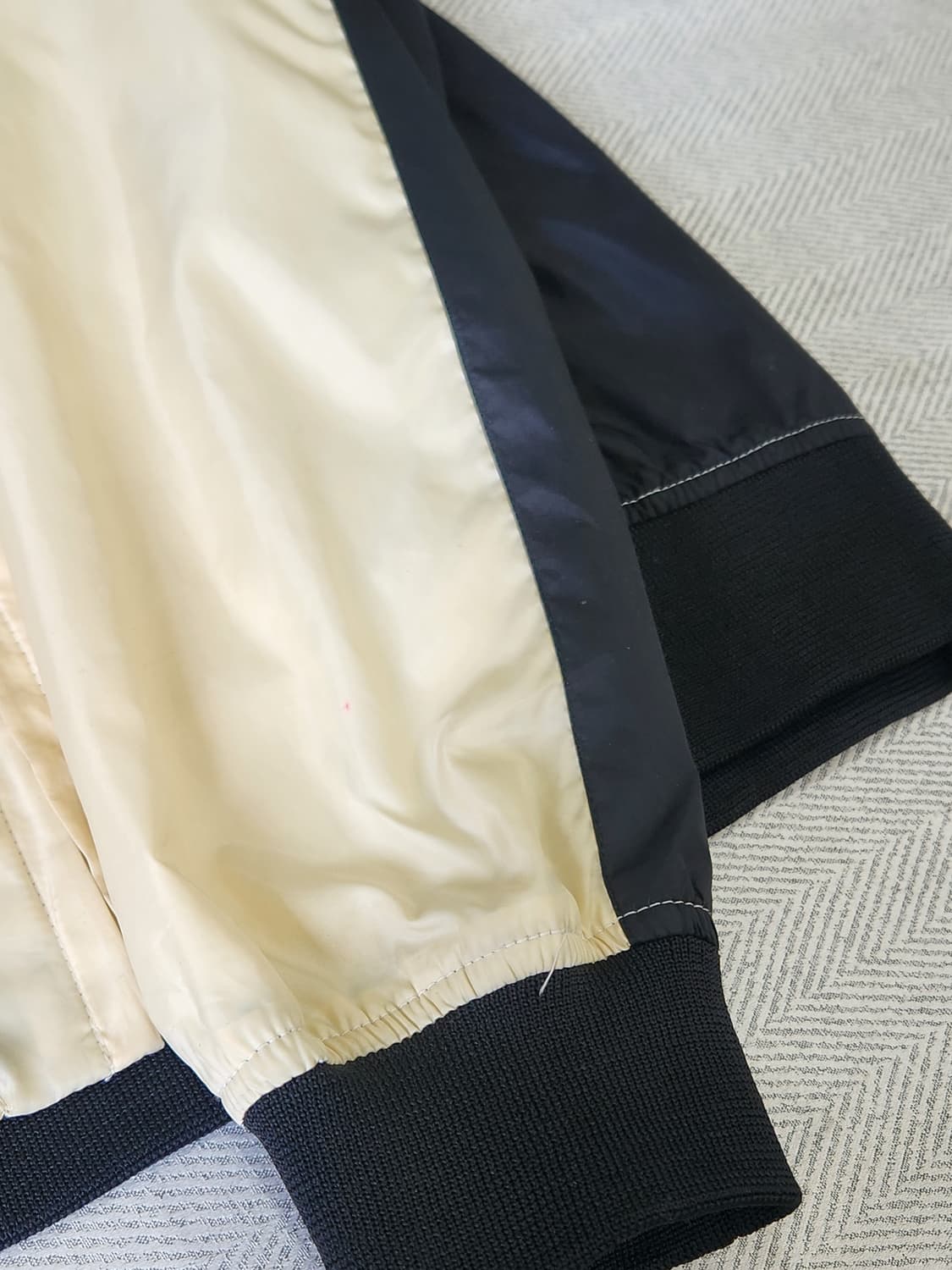 [55] 헬로키티 바람막이 봄버 자켓 여성 55 상품이미지10