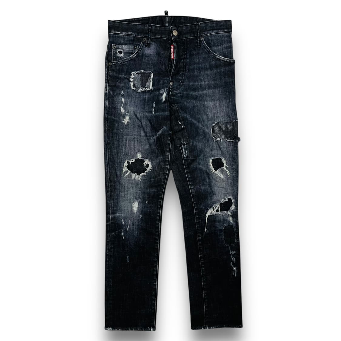 디스퀘어드2 펀칭 다크 패치 디스워싱 블랙 진 상품이미지1