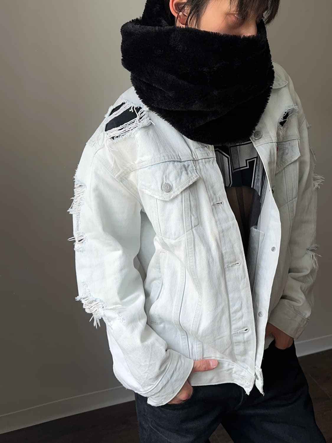 Levi's 디스트레스 퓨어 화이트 트러커 자켓 상품이미지1