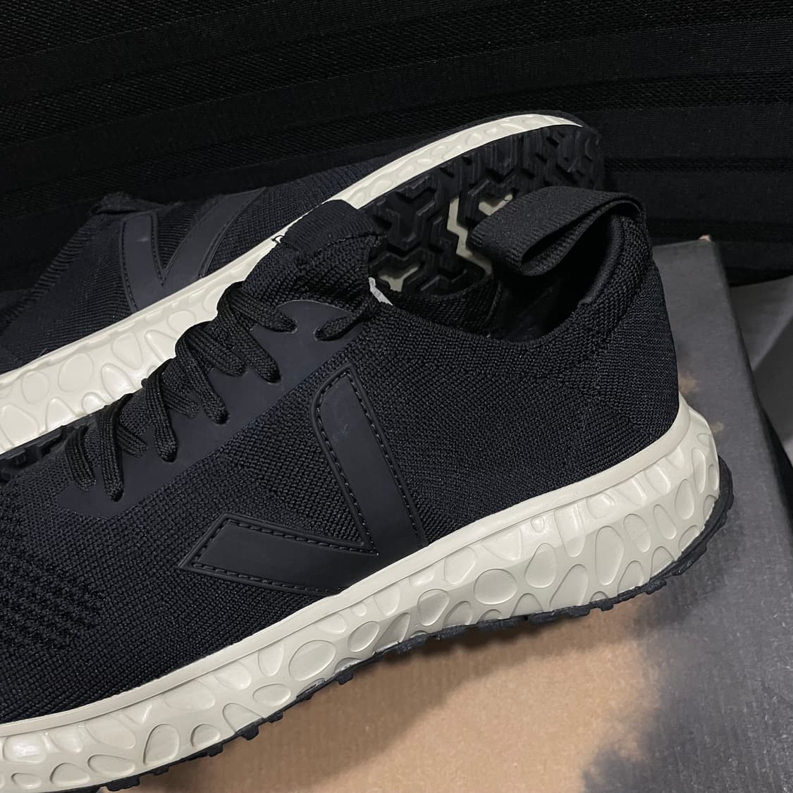 릭오웬스X베자/ 퍼포먼스 러너 스니커즈 블랙/ 44 상품이미지4