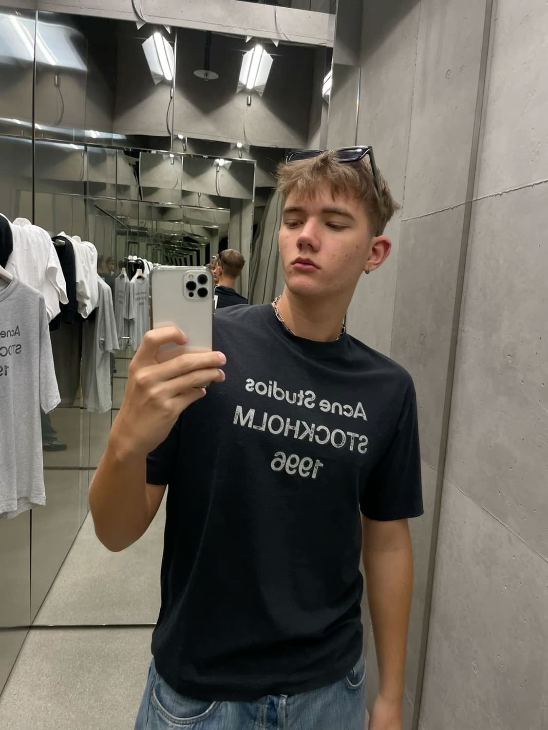 아크네 스튜디오 로고 티셔츠 페이드 블랙 상품이미지2