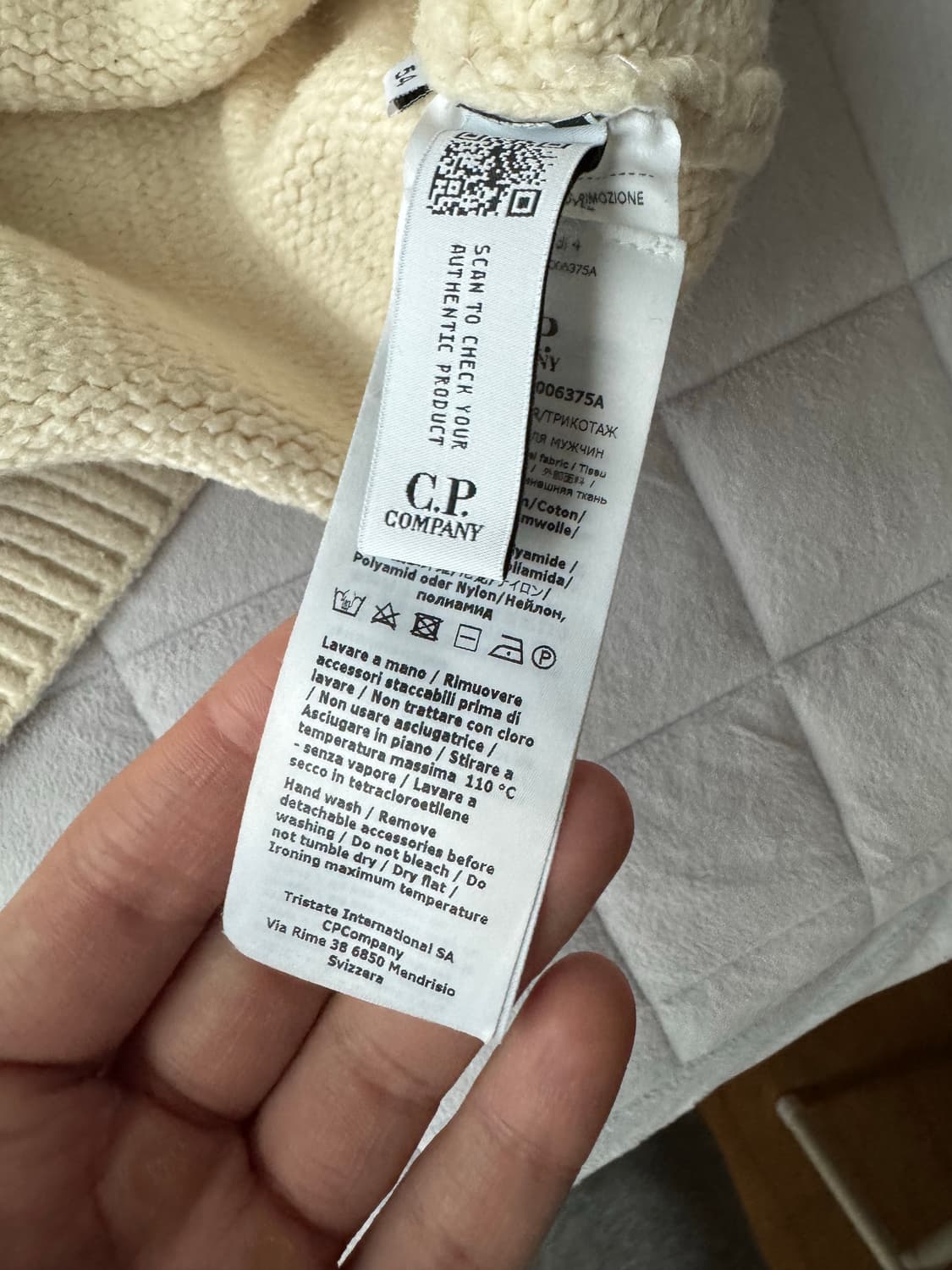 CP컴퍼니 롤넥 니트 상품이미지4