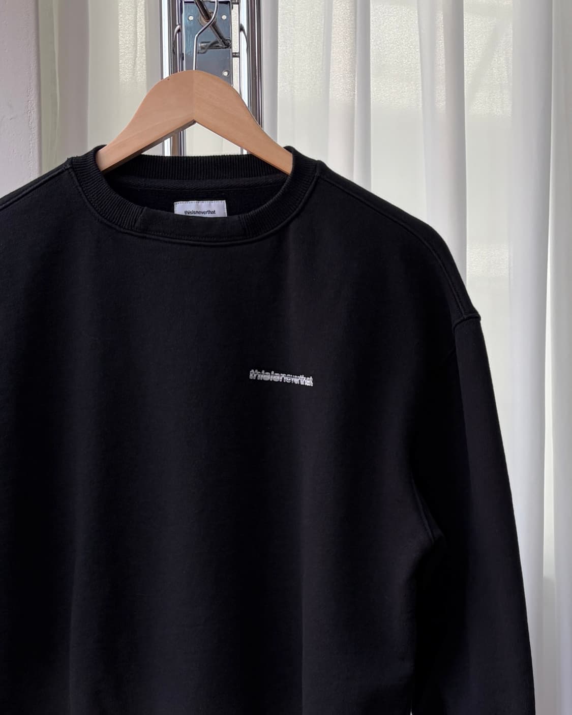 [S]디스이즈네버댓 스펠아웃 크루넥 기모 맨투맨 상품이미지4