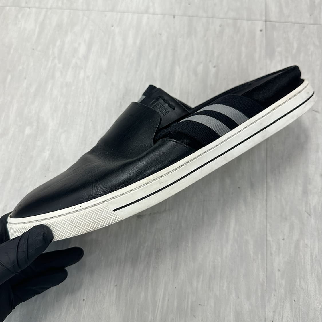 펜디 팬디 FENDI 뮬 스니커즈 슬립온 단화 운동화 남성 260mm 상품이미지2
