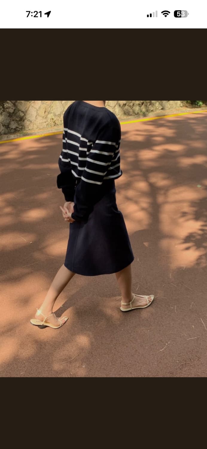 커넥팅더닷 스트라이프 니트 상품이미지1