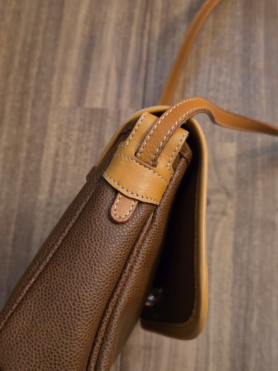 Courreges 꾸레쥬 빈티지 레더 크로스백 상품이미지6