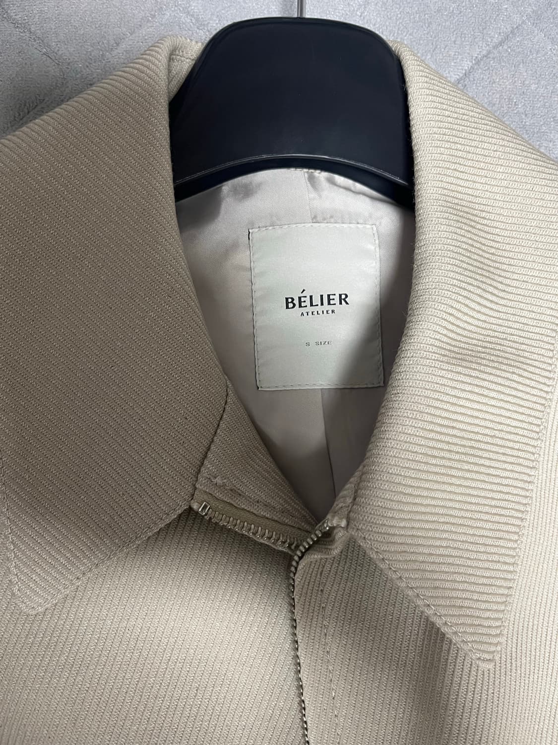 벨리에 다이에그널 블루종 더스티크림 S사이즈 상품이미지2