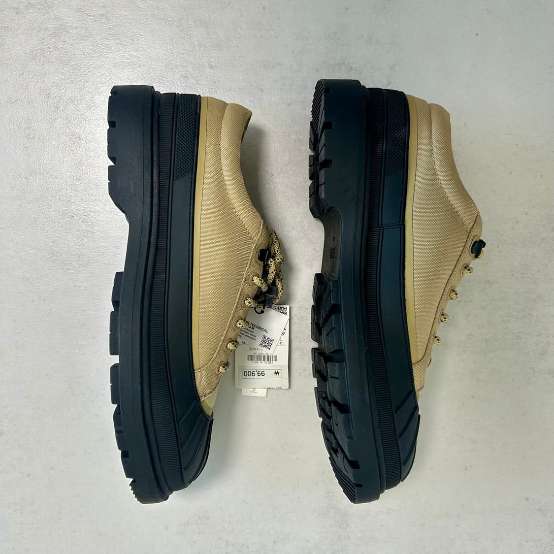 자라 방수 운동화 상품이미지1