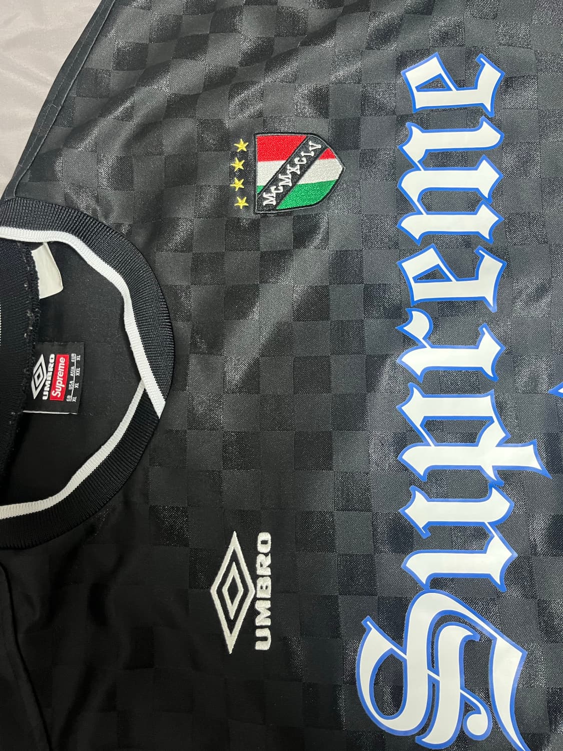 슈프림 엄브로 사커 저지 상품이미지3