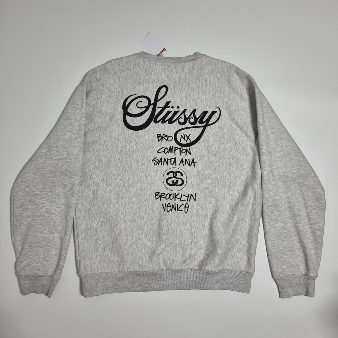 스투시 월드투어 맨투맨 2XL 상품이미지2