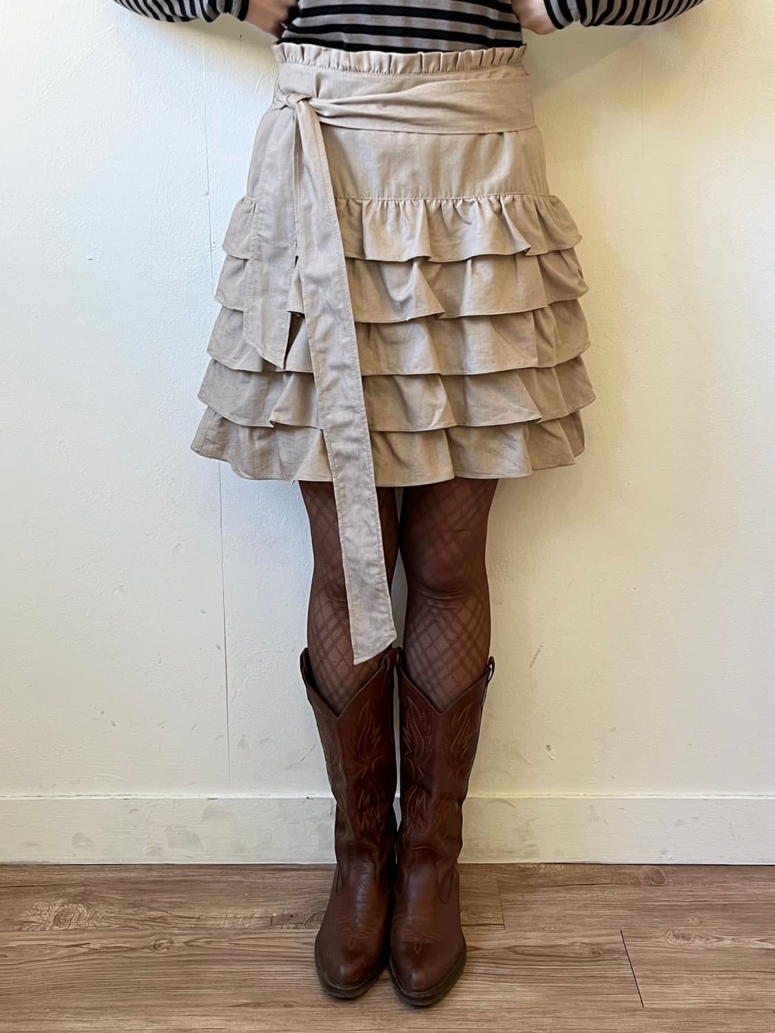 MEO 로브 프릴 스커트 상품이미지4