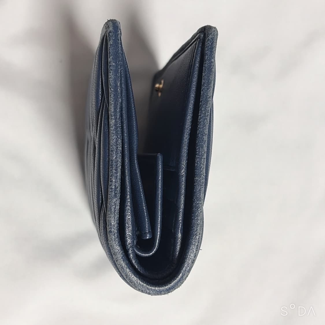 미우미우 마테라쎄 반지갑 네이비 상품이미지6