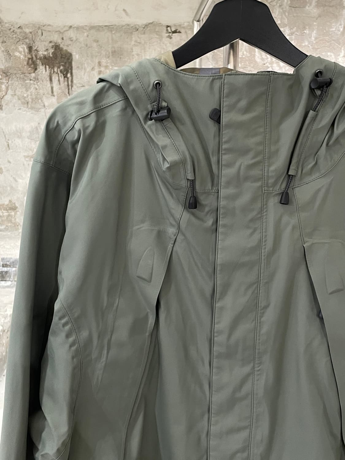 노스페이스 라이트 카키 써밋 시리즈 고어텍스 나일론 자켓 상품이미지2