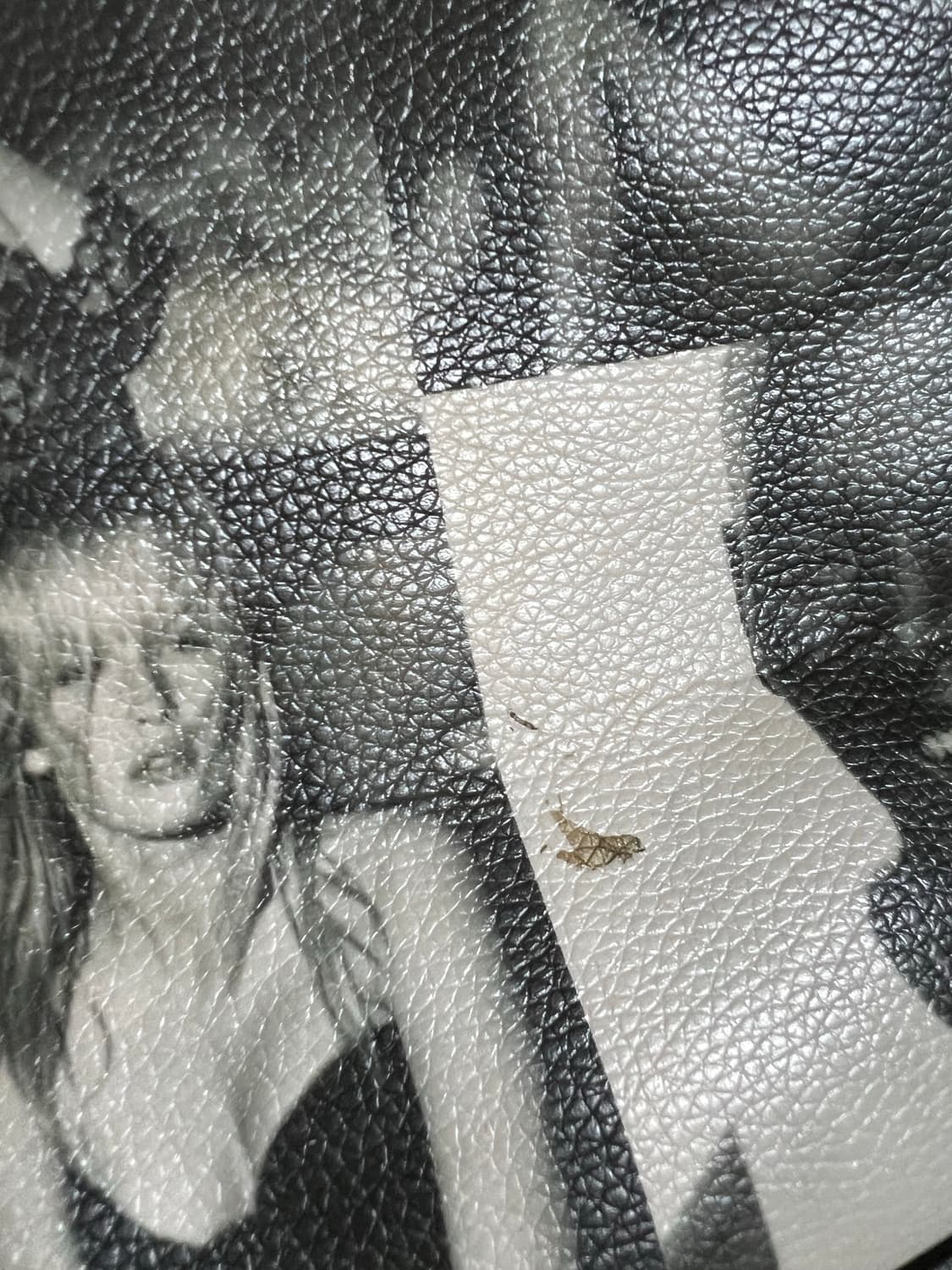 게스 30주년  레더 가죽 토트백 숄더백 상품이미지4