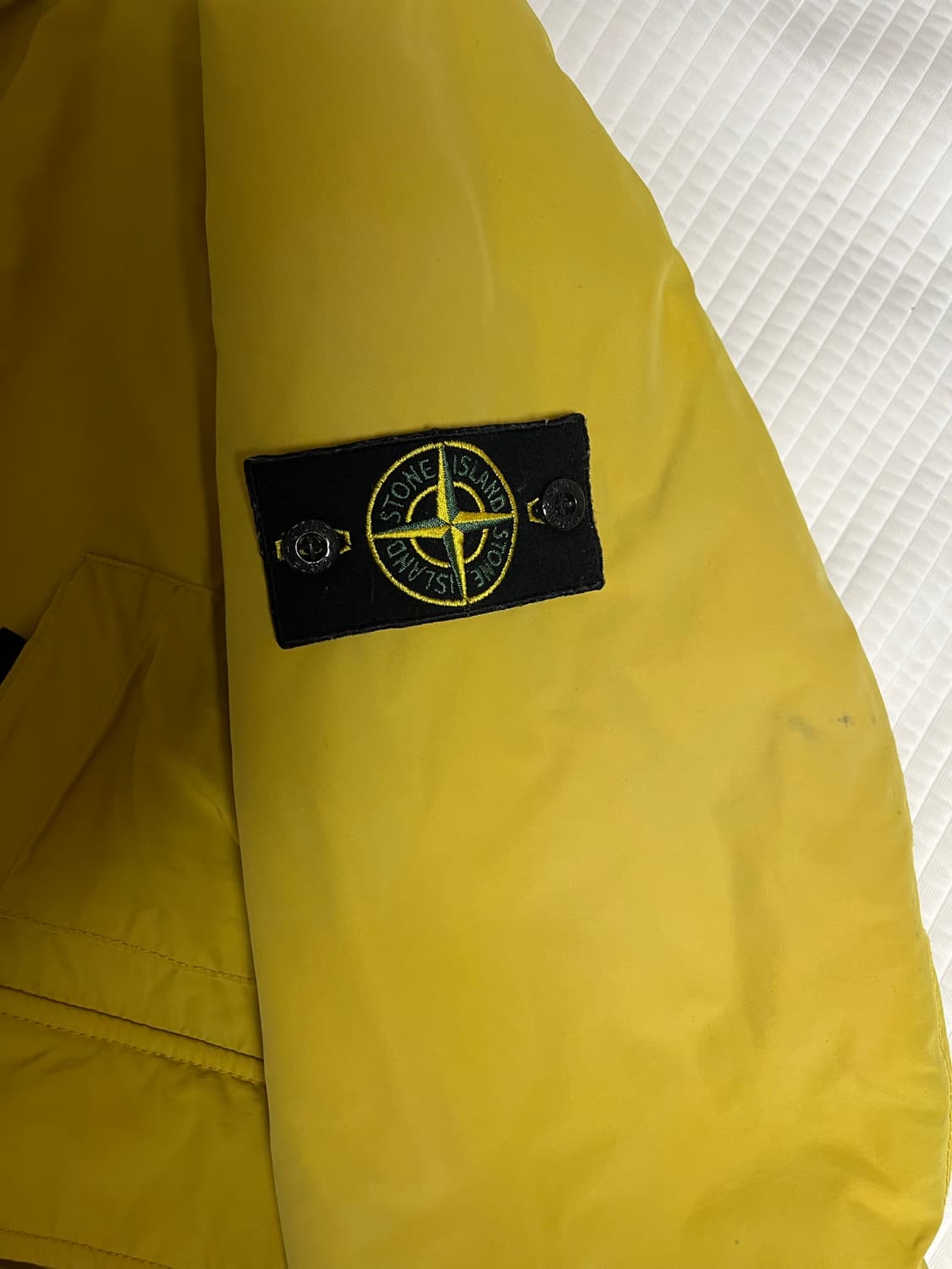 [L] 스톤아일랜드 마이크로랩스 프리마로프트 옐로우 패딩 상품이미지8