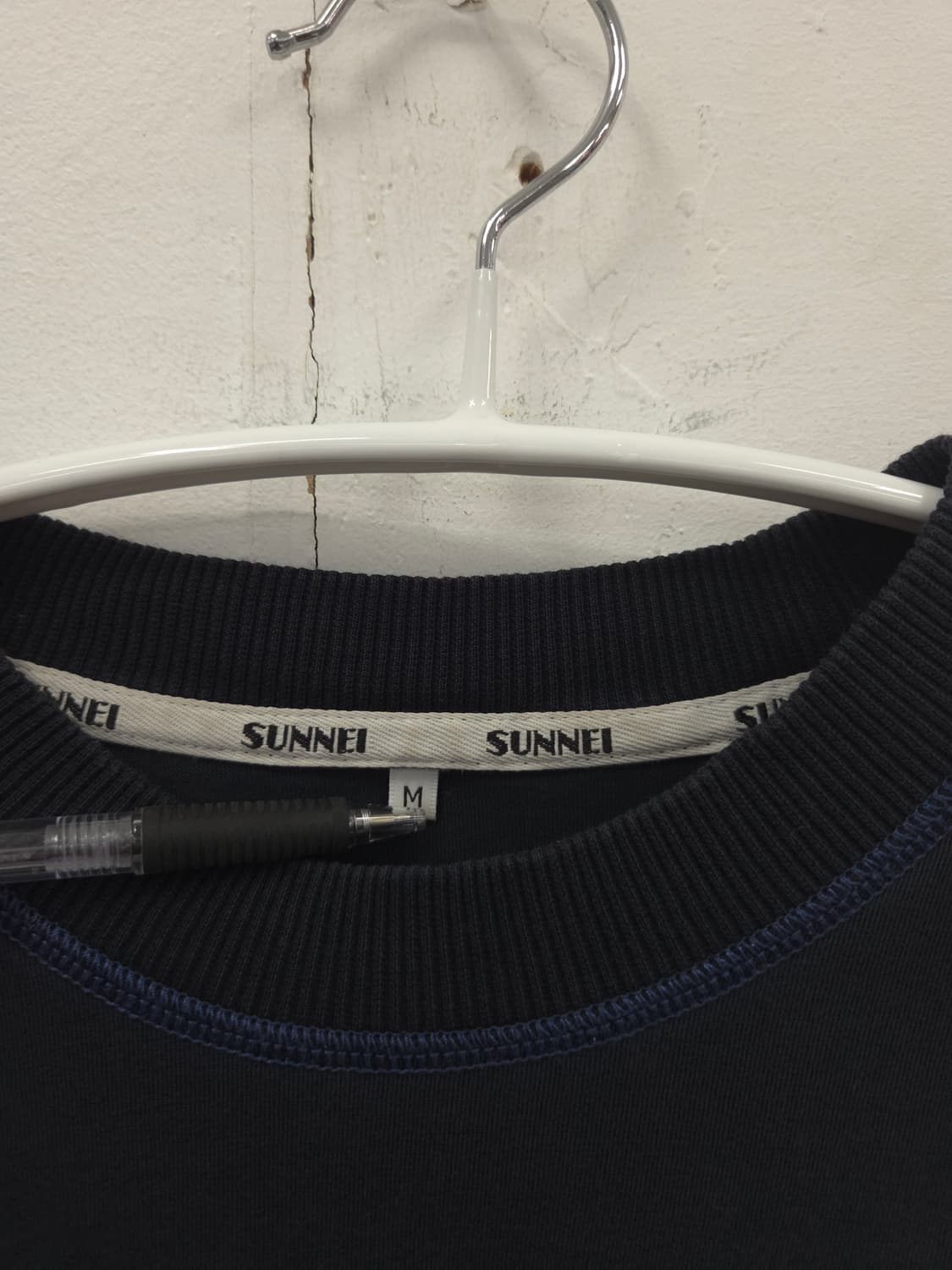 M Sunnei 써네이 오버로크 로고 미드나잇 블루 상품이미지3