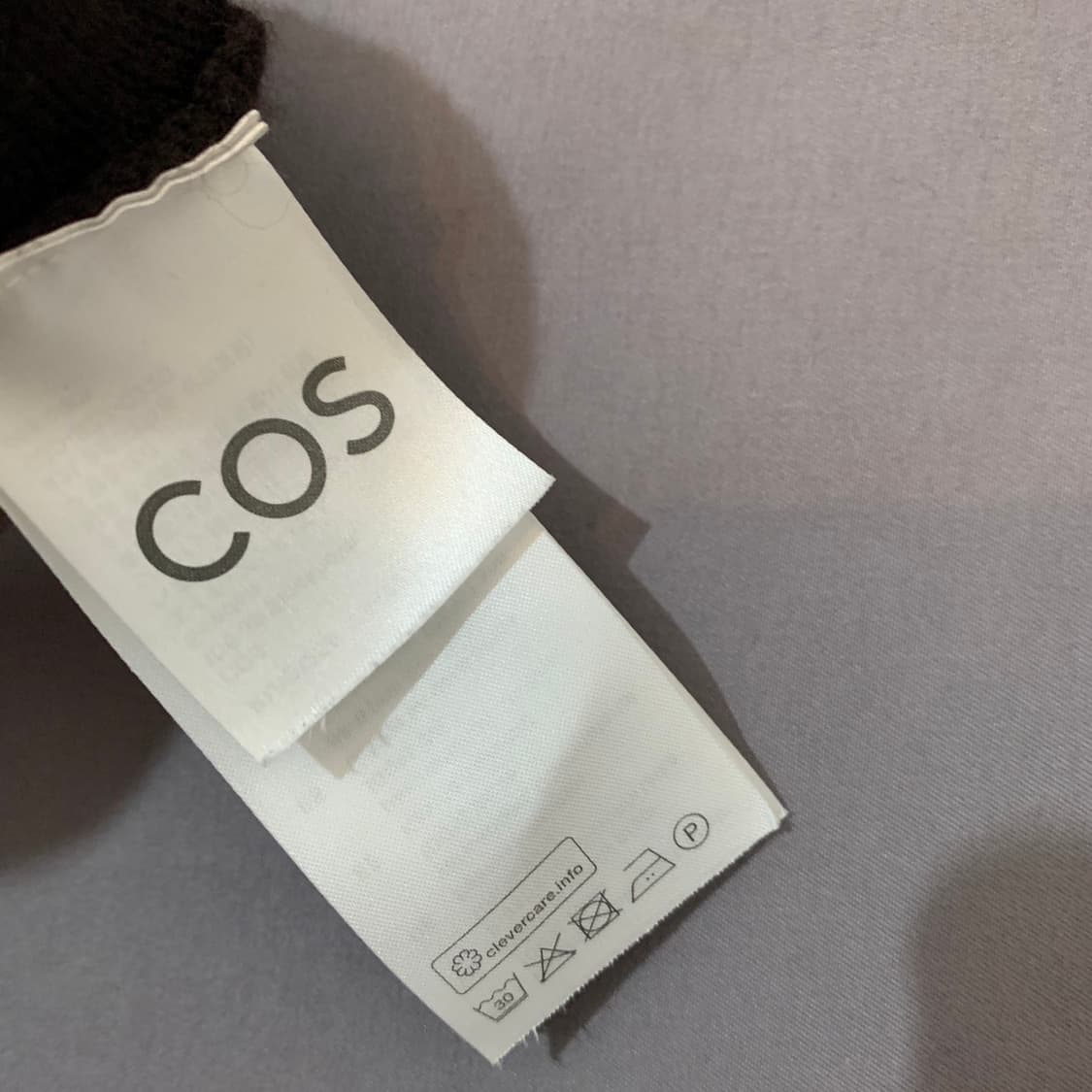 L COS 코스 릴렉시드 컨트래스트 립 메리노 울 오픈 카라티 니트 상품이미지7