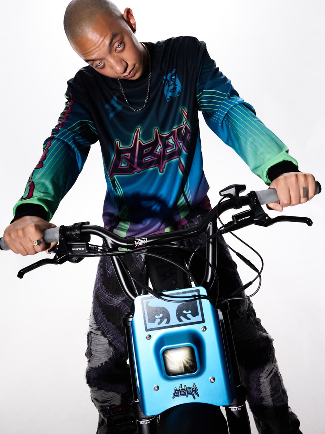 오베이 슈퍼73 한정판 티셔츠 L  상품이미지2