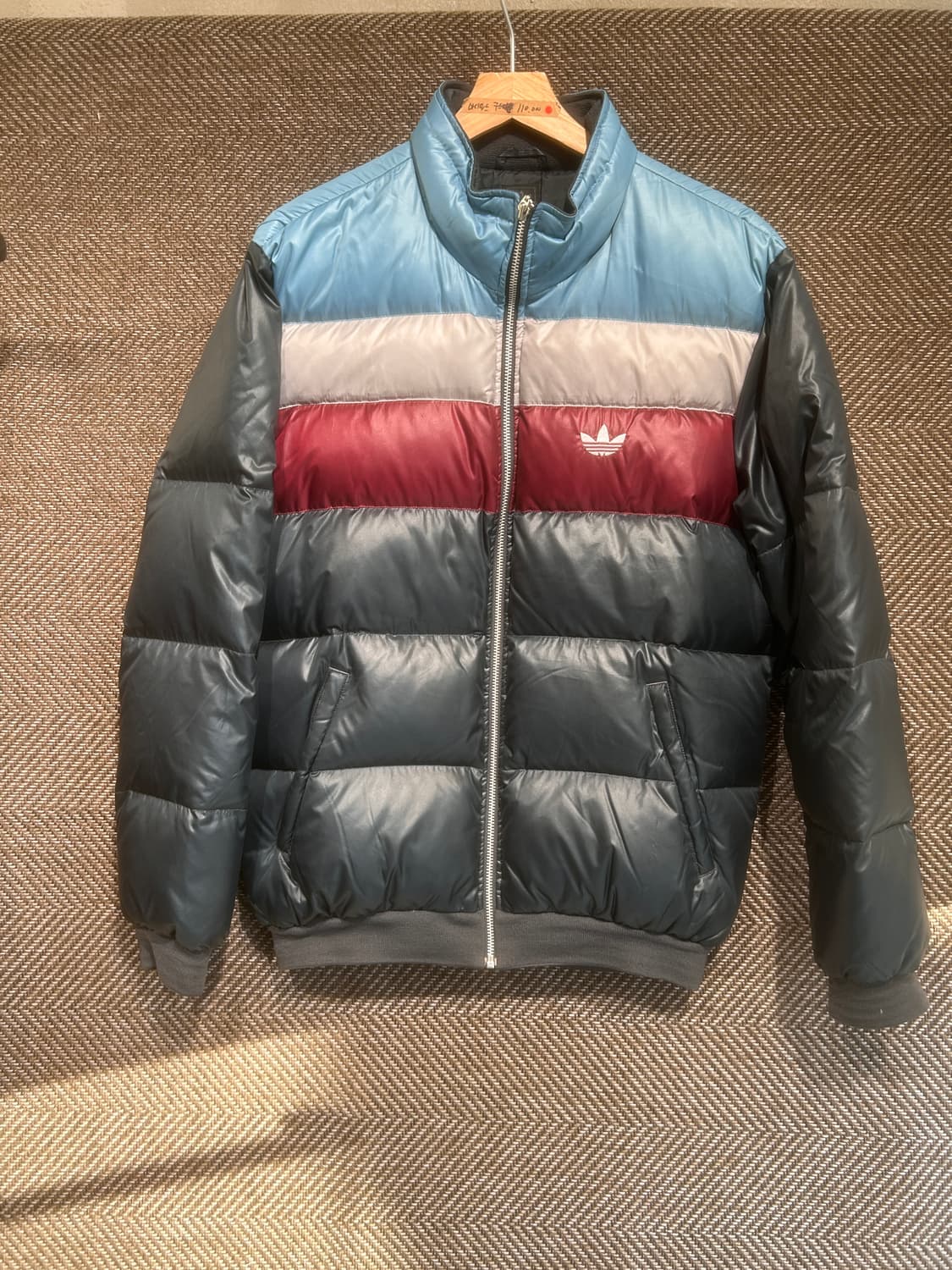 아디다스 다운 푸퍼패딩 상품이미지1