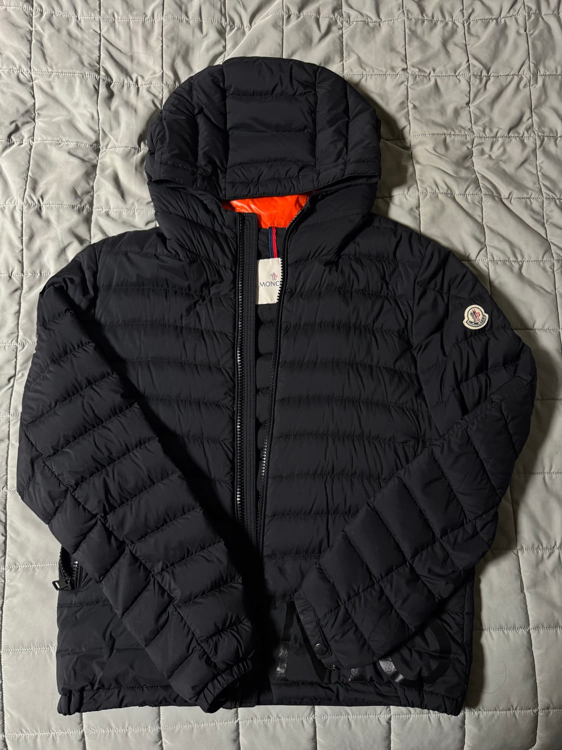 몽클레어 후드경량패딩 상품이미지1