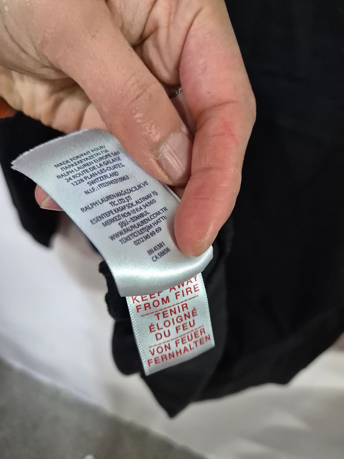 폴로 하단 텍스트로고 블랙 맨투맨 상품이미지10