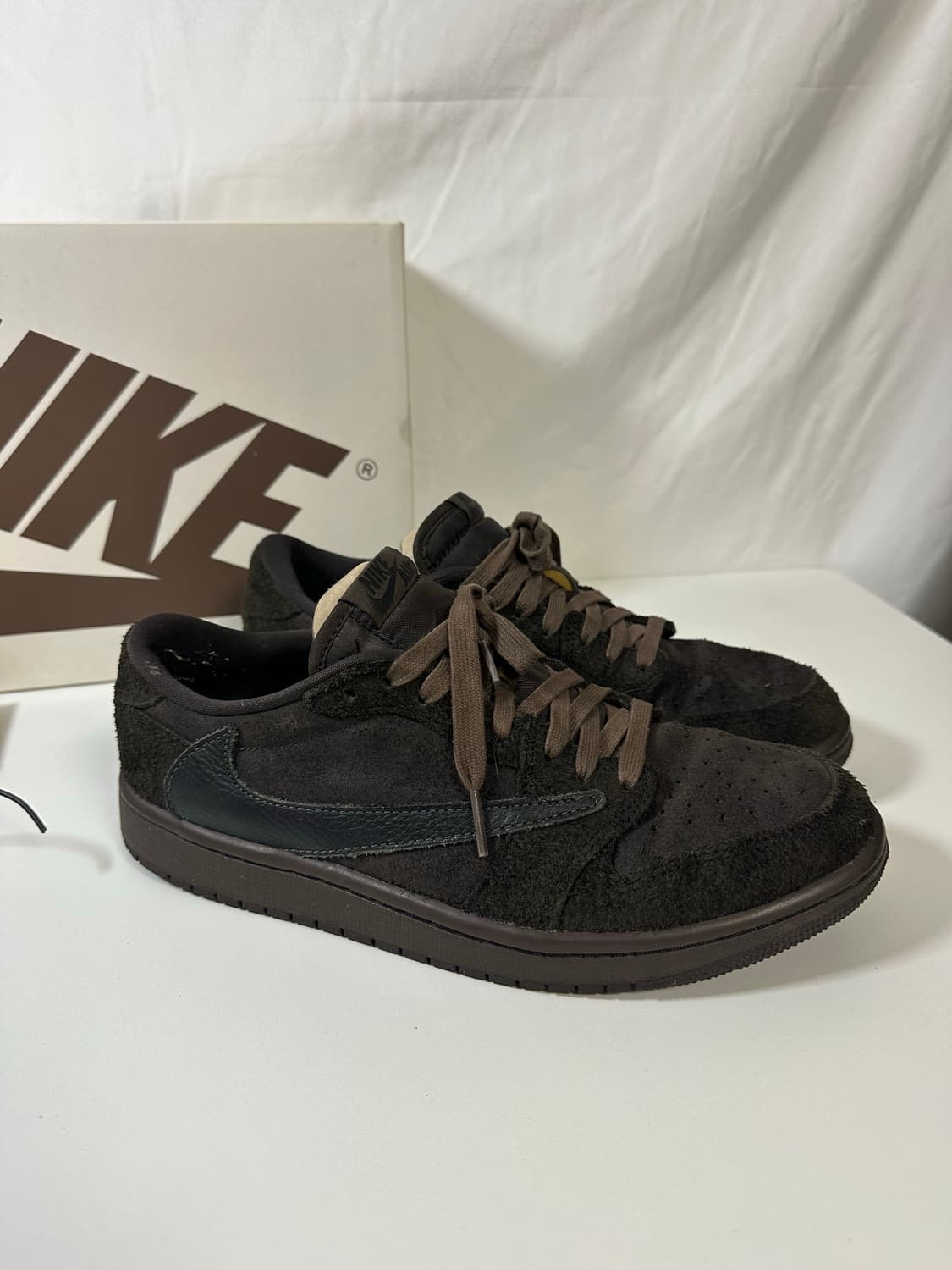 나이키 조던1X스캇 벨벳 브라운 (265) 상품이미지3