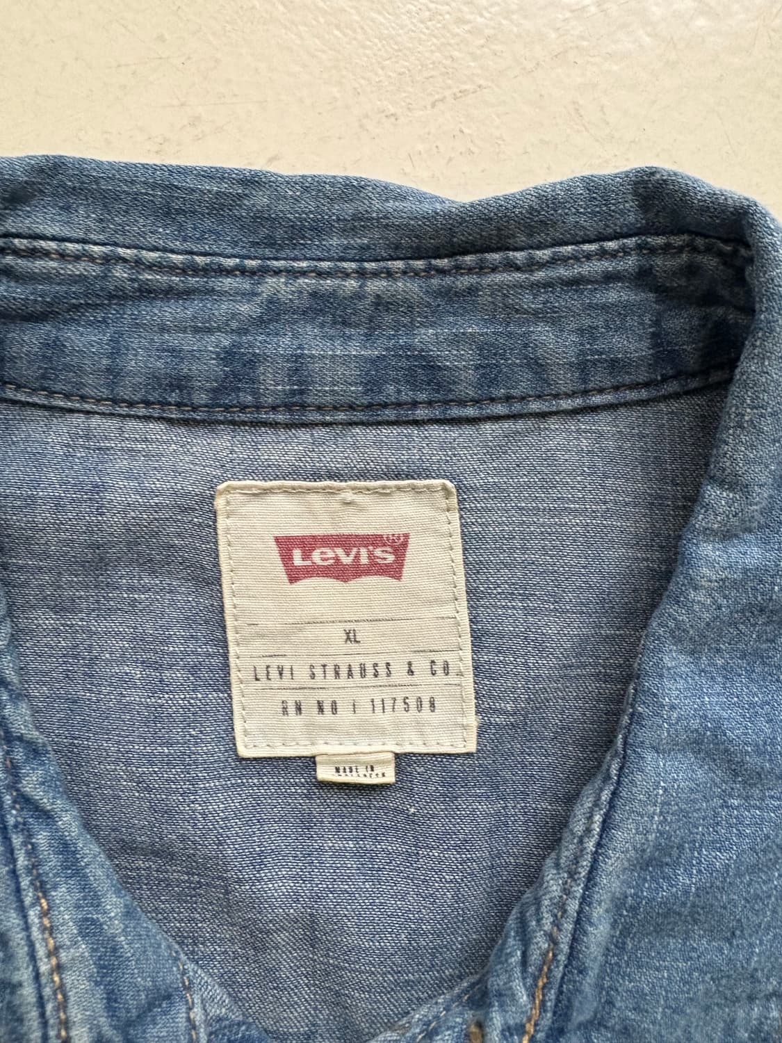 Levis’s Blue Denim Western Shirt. 상품이미지5