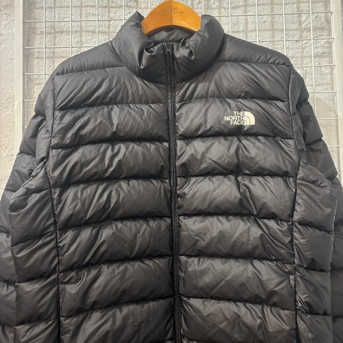 노스페이스 블랙 경량패딩 자켓 M 상품이미지3