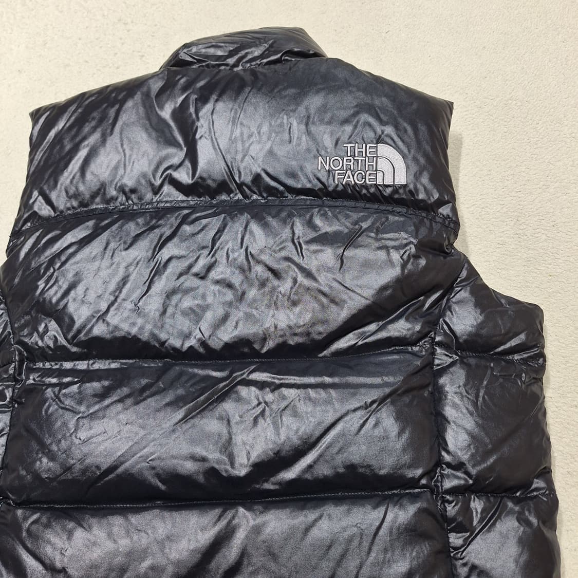 노스페이스  700눕시 유광패딩조끼M 상품이미지10