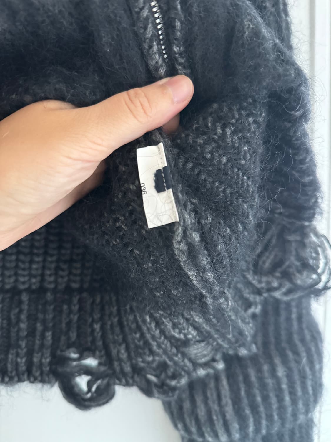 Juun j 데미지 니트집업 상품이미지6