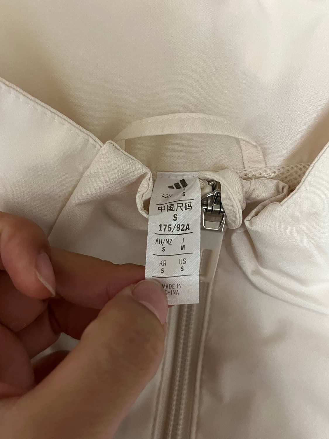 아디다스 리버풀 올 웨더 자켓 상품이미지2