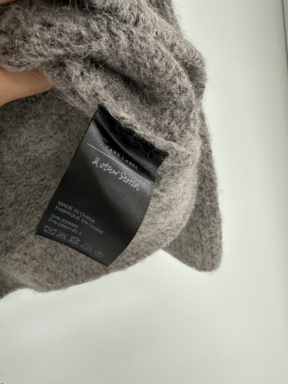 [앤아더스토리즈] 여성 알파카 니트 상품이미지4