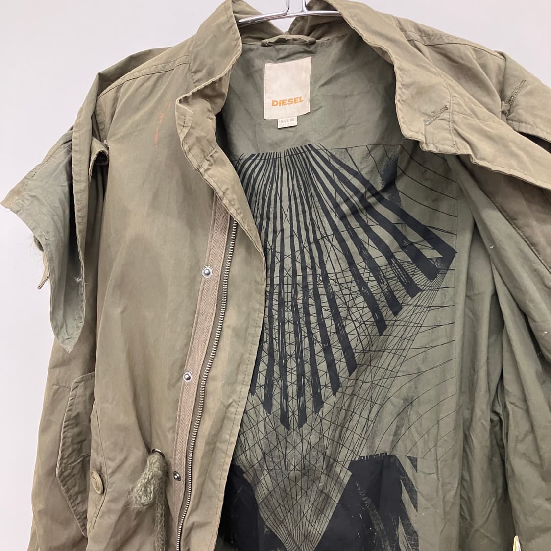 디젤 아카이브 숏 크롭 카키색 후드 야상 점퍼 상품이미지9