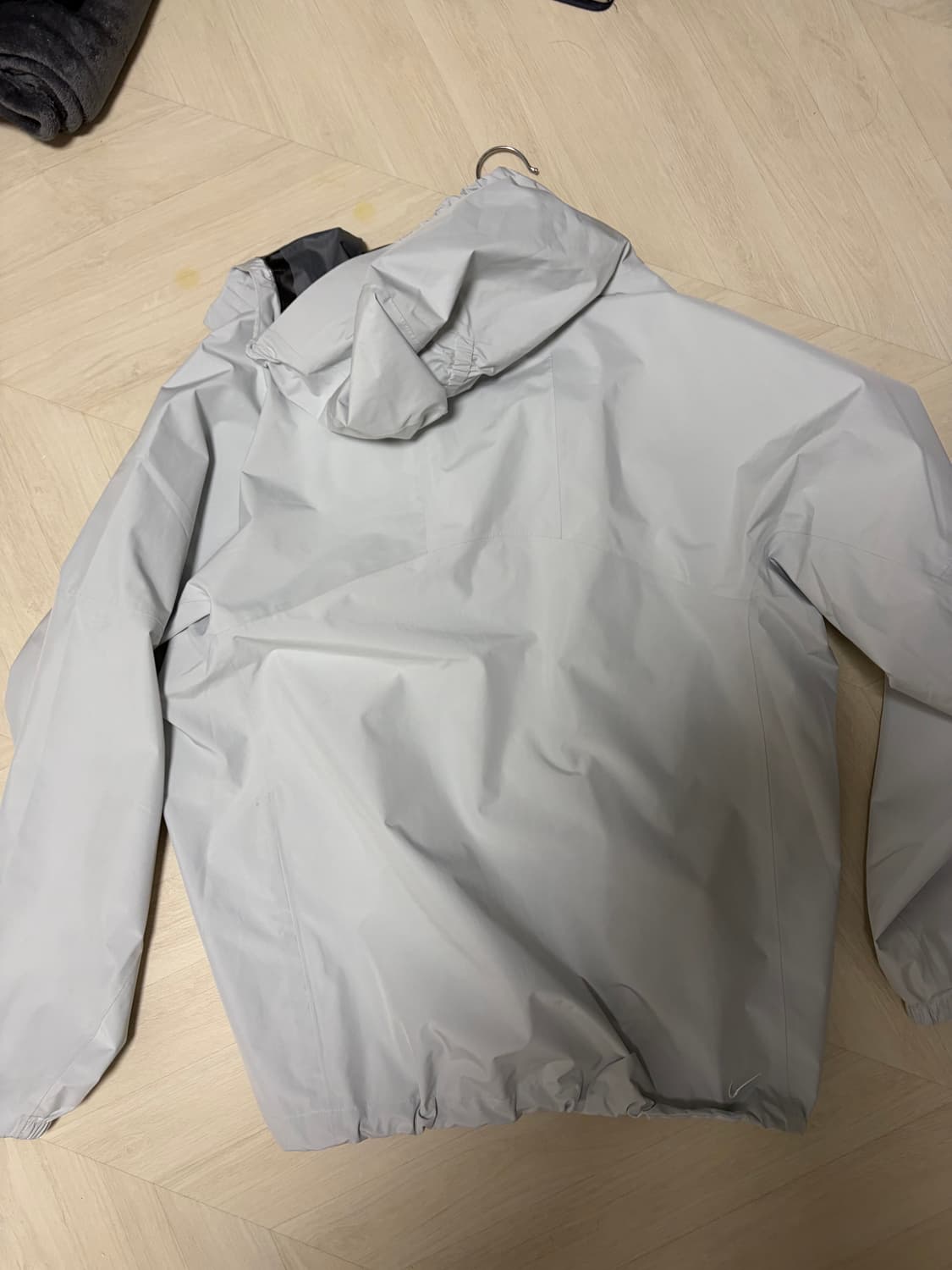 나이키 ACG 스톰핏 ADV 케스케이드 레인 풀 집 자켓 포톤 더스트 - 상품이미지2