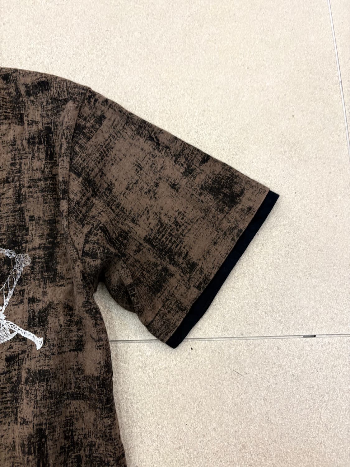 카키 브라운 스컬 프린팅 반팔 상품이미지4