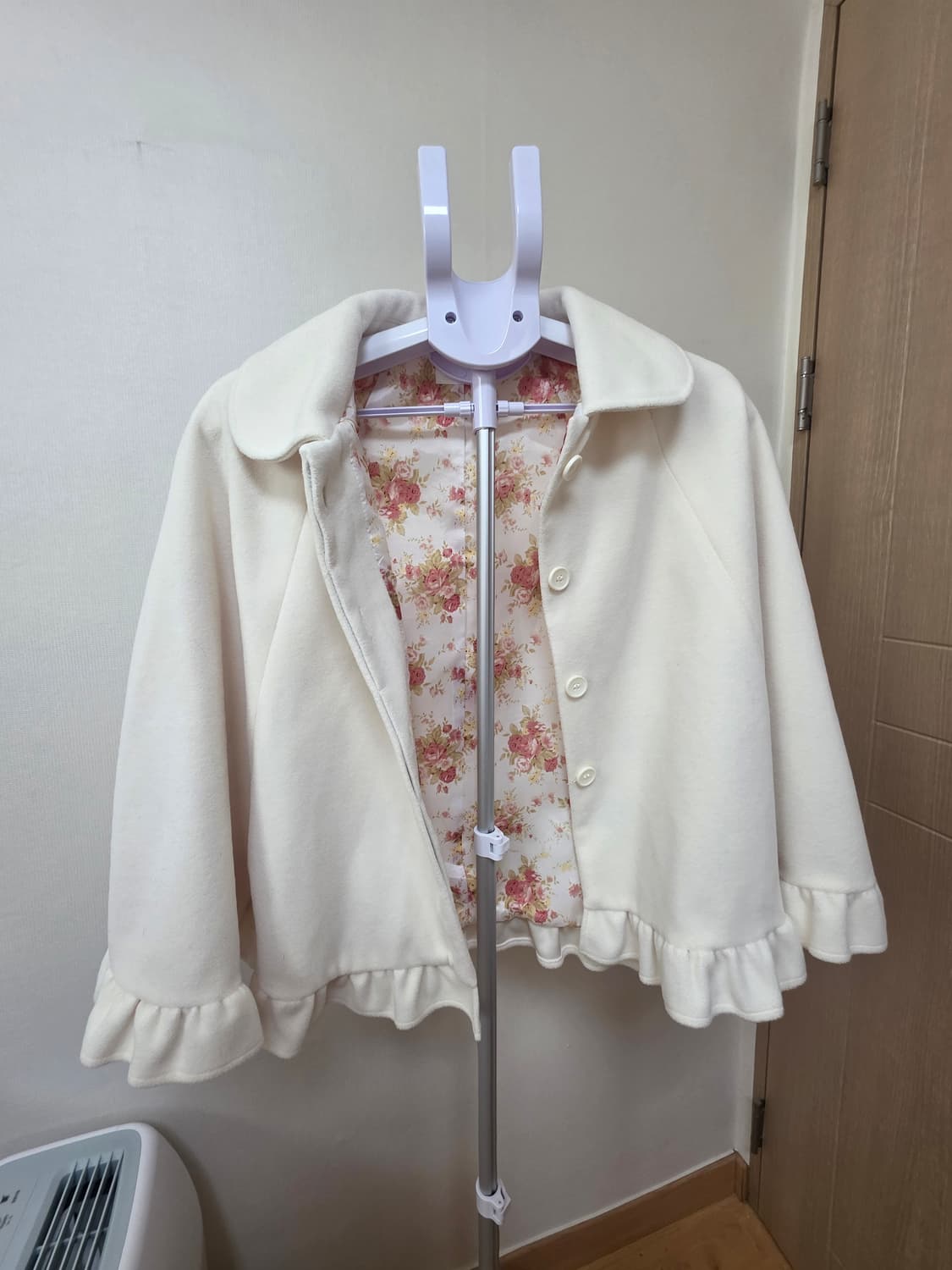 리즈리사 케이프코트 팝니다 상품이미지2